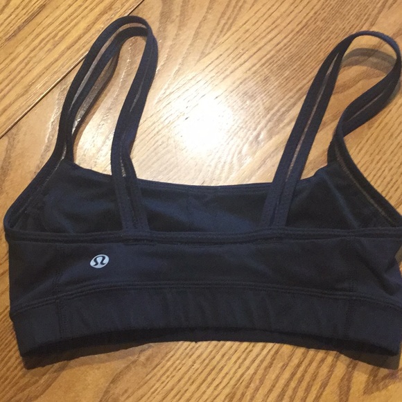 Lululemon sports bra - Picture 2 of 3